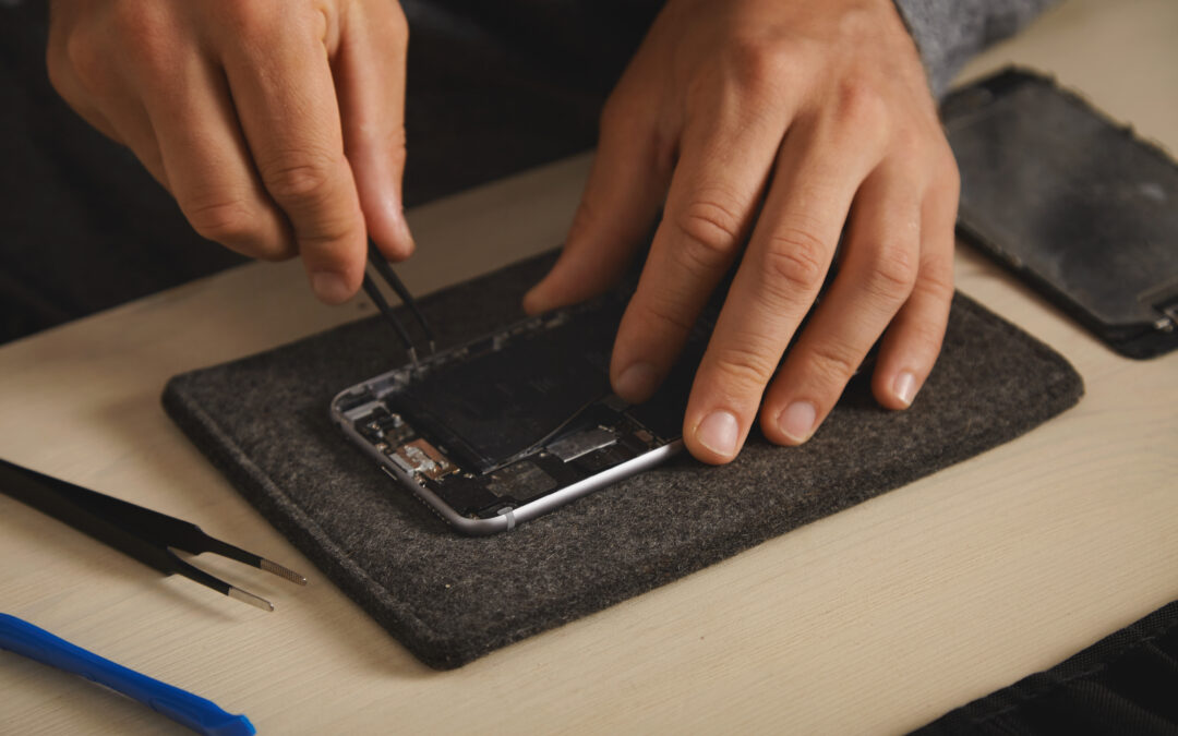 Step-by-Step: What Happens During an iPhone Battery Swap