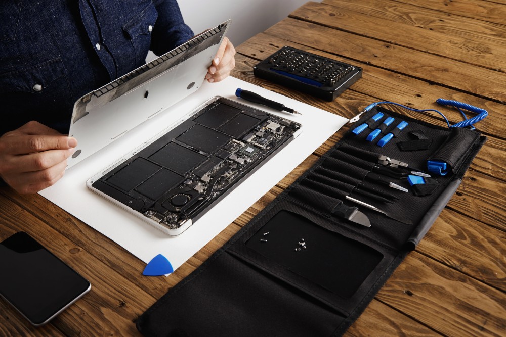 laptop screen replacement Singapore